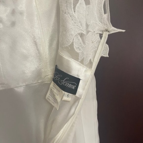 Gown - Picture 2 of 2